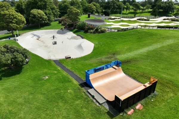 lloyd_elsmore_skatepark_2r_bells_road_pakuranga_heights_auckland_2010_skate_finder_nz